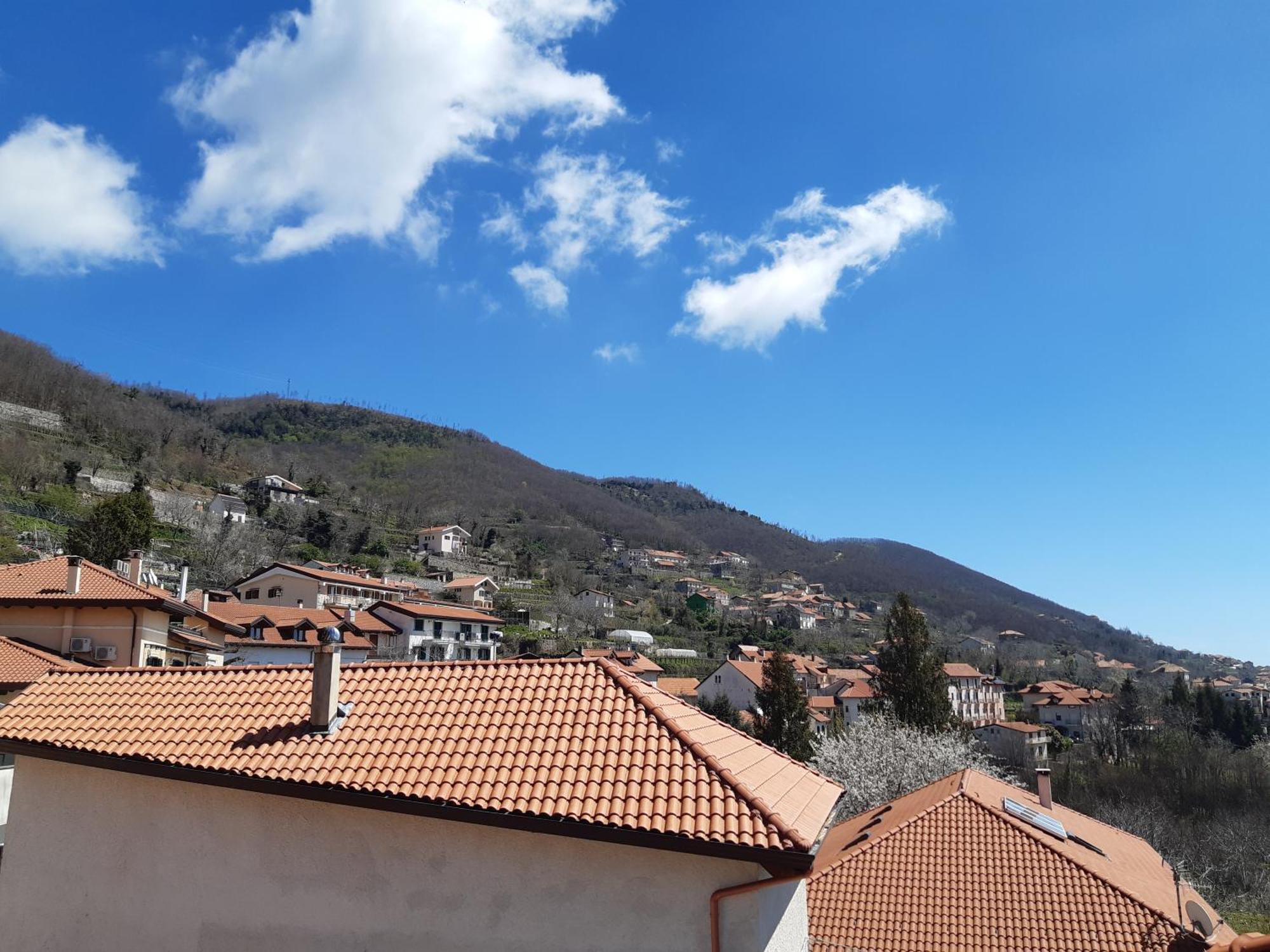 مبيت وإفطار أَجيرولا Raggio Di Sole المظهر الخارجي الصورة